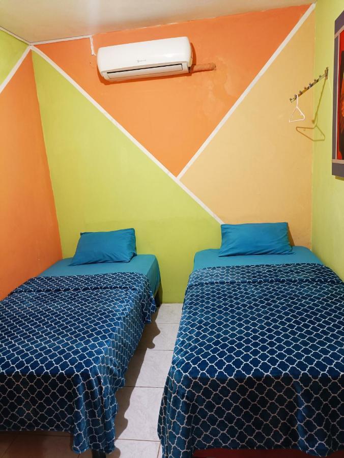 Hostal Venecia -Tu Casa En Manta. מראה חיצוני תמונה