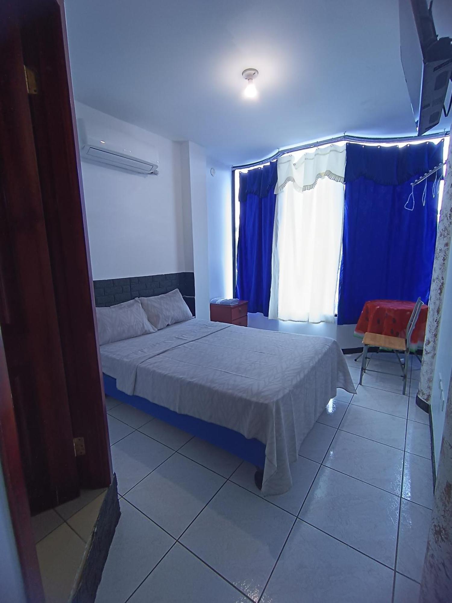 Hostal Venecia -Tu Casa En Manta. מראה חיצוני תמונה